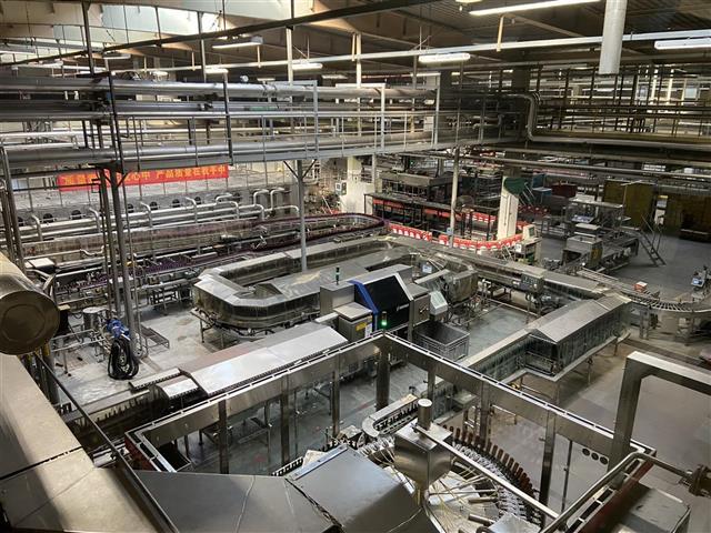 扎根漢陽(yáng)三十五載，百威武漢工廠以卓越品質(zhì)助力“新漢陽(yáng)造”崛起